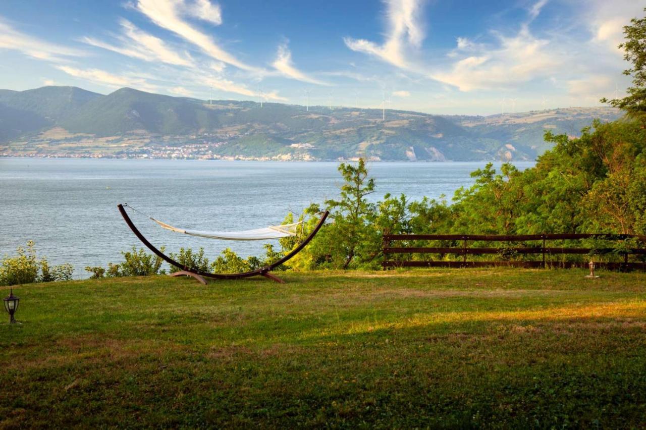 Villa Carobni breg Golubac Exterior foto